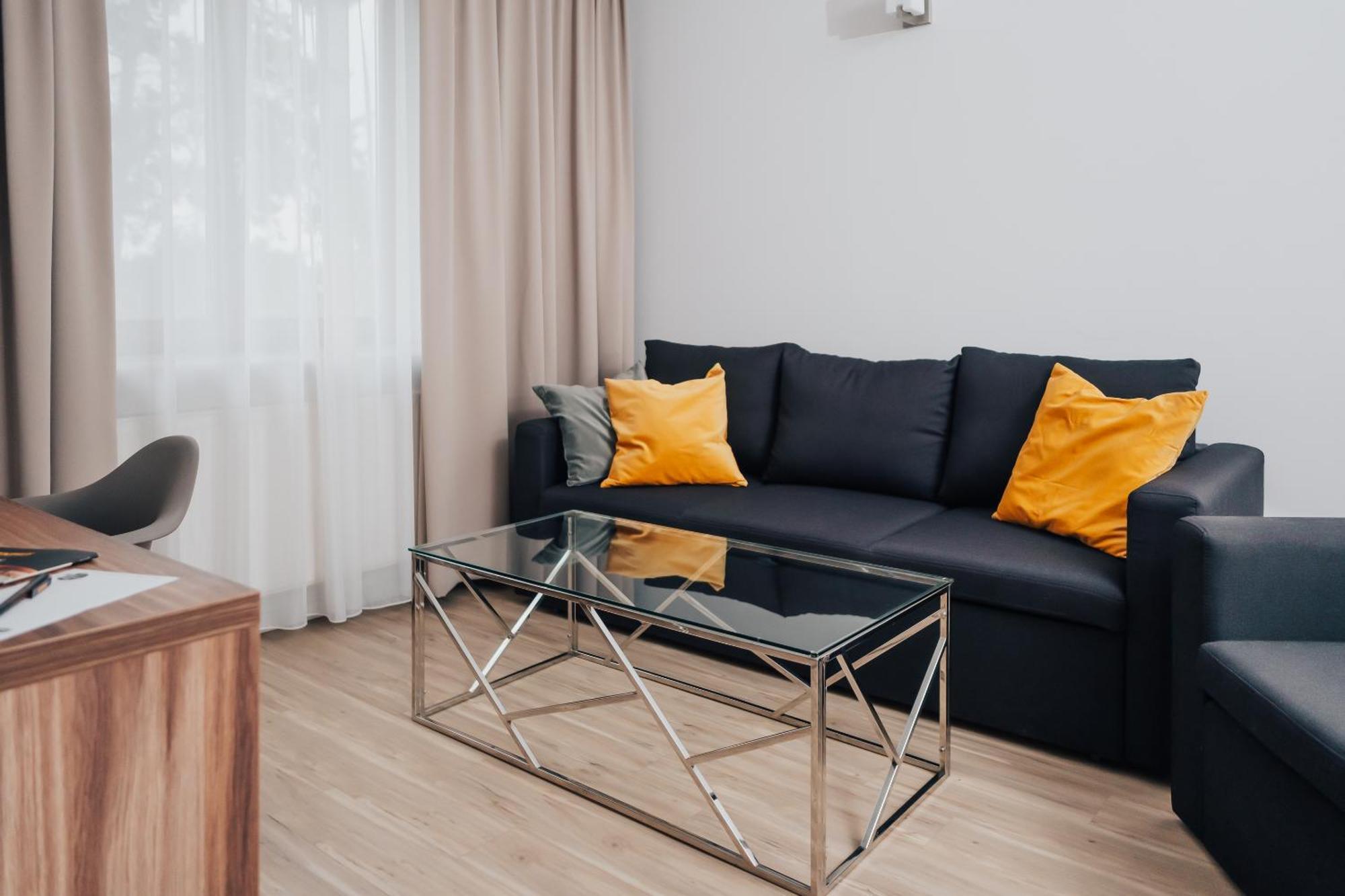 Hotel Sphinx Zabia Wola Екстериор снимка